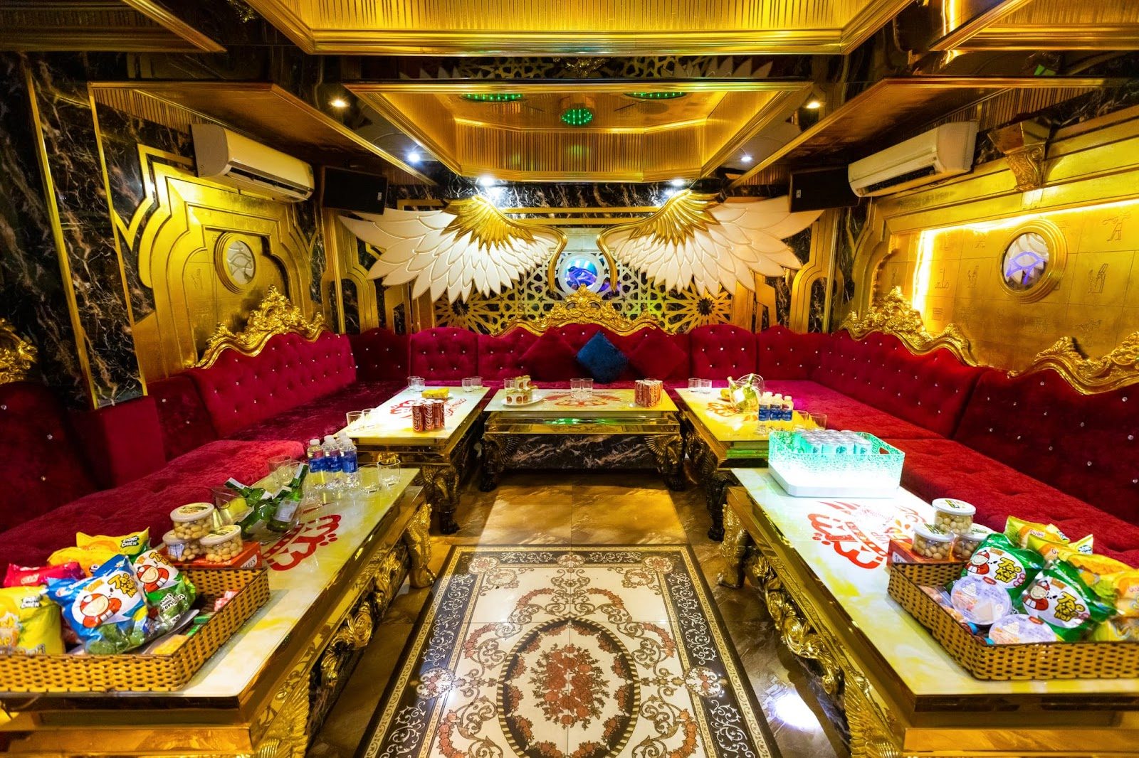 Saigon KTV: gold-themed room in District 3