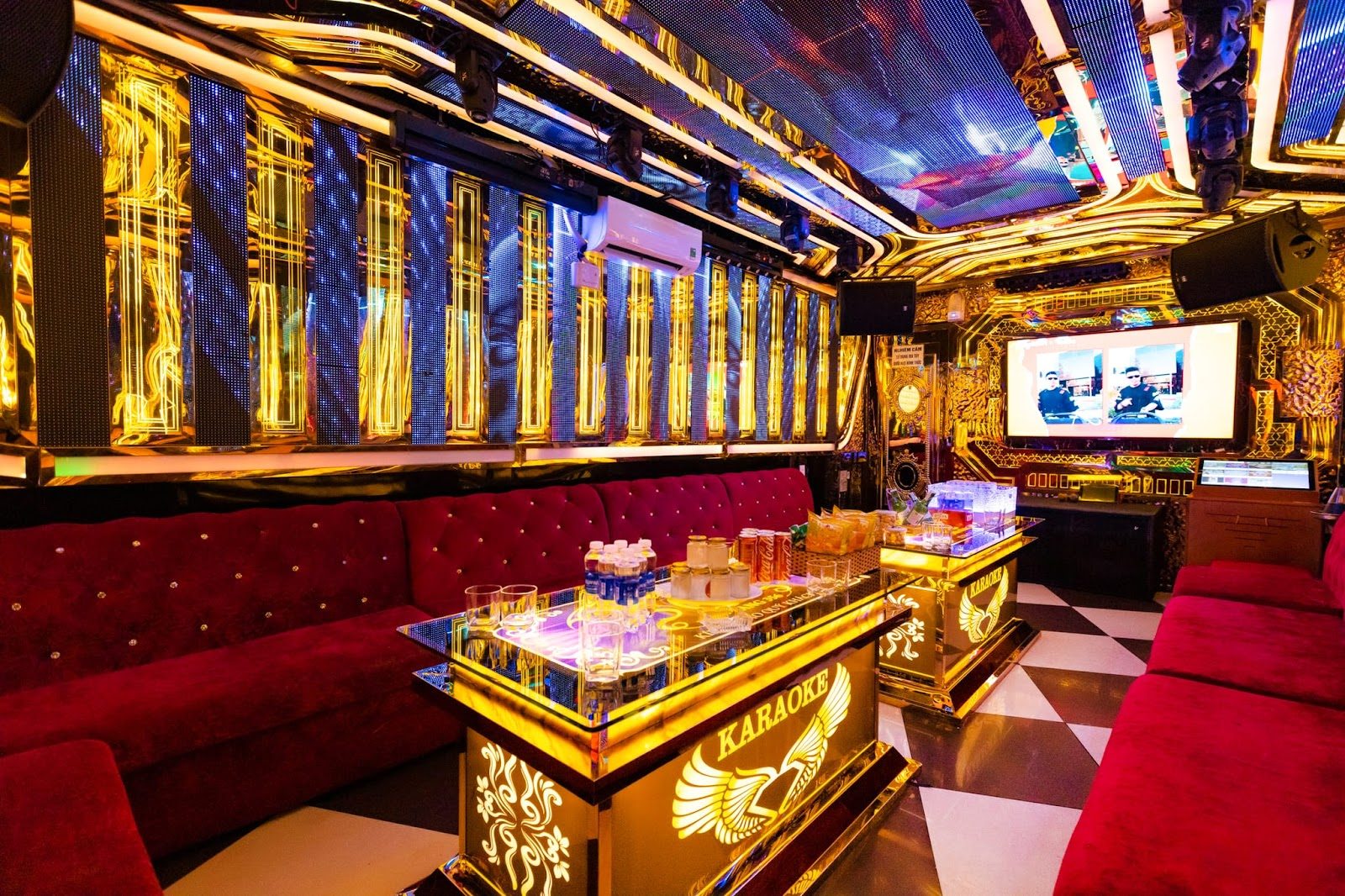 Ho Chi Minh nightlife: local KTV room