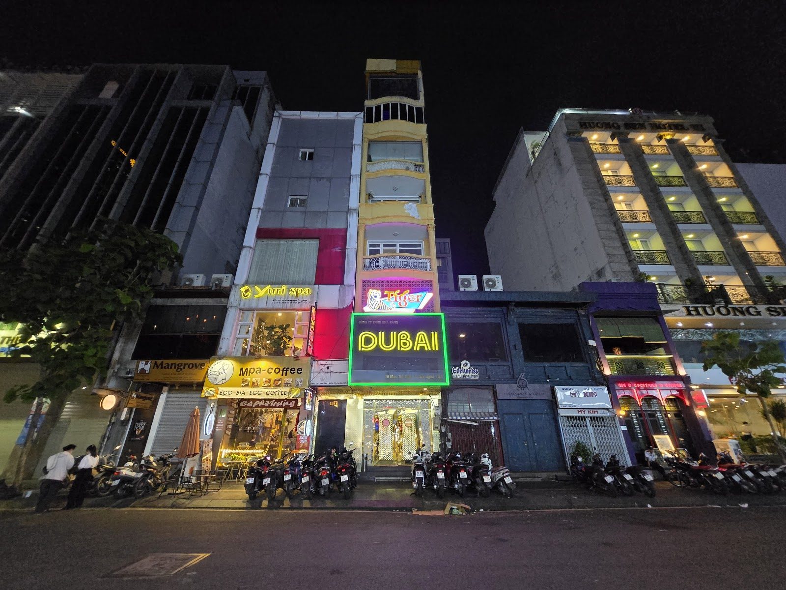 Dubai Karaoke Korean karaoke room in Ho Chi Minh City
